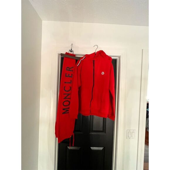 Moncler Unisex Red Logo-Print Full Zip Hoodie Size M - Picture 3 of 3